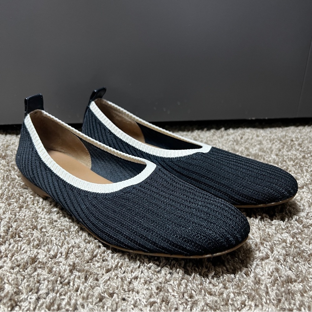 Women's Black and White Flats